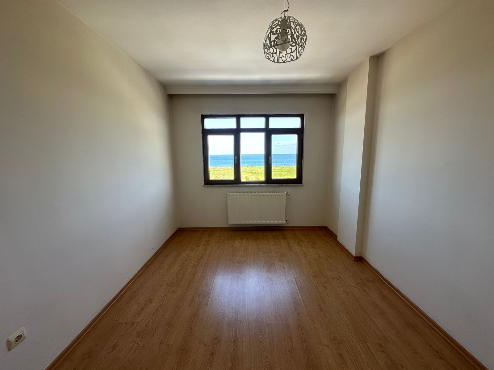 MABEL GAYRİMENKUL/ BEŞİKDÜZÜ FATİH MAH DENİZ MANZARALI DAİRE